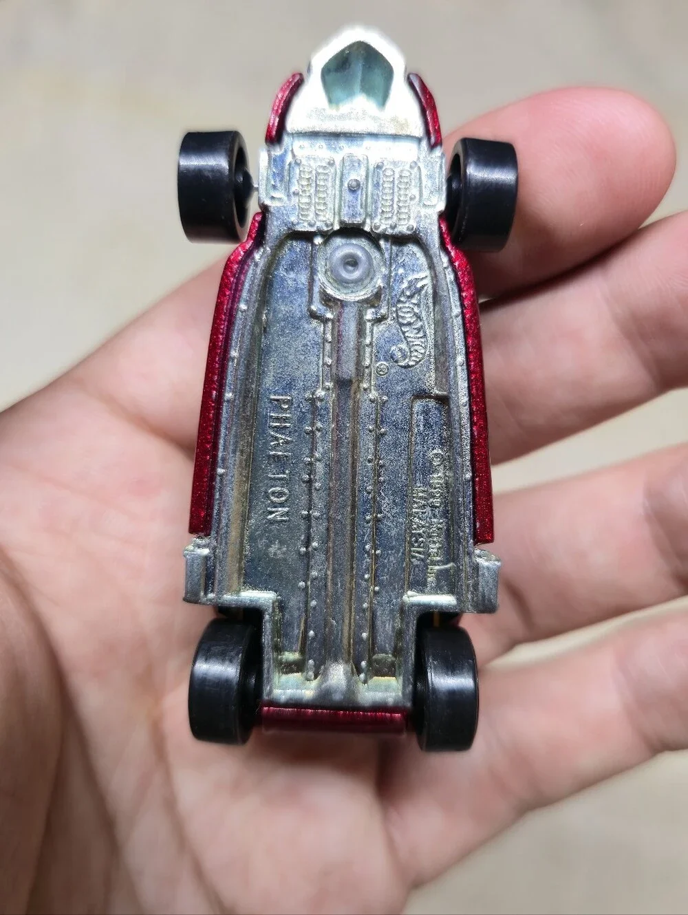 2000 Hot Wheels Hot Rod Magazine #5 Phaeton Red with Gold Lace